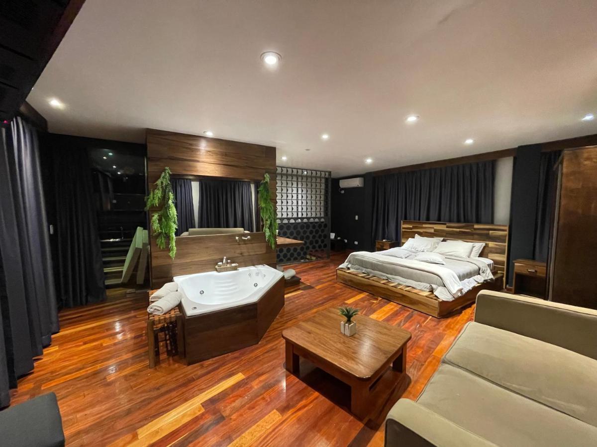 Patio Del Puerto Hotel Boutique เปอร์โตริโก ภายนอก รูปภาพ